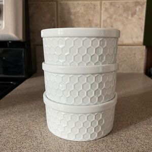 Set of 3 White Honey Comb Pattern Bake & Serve Porcelain Porcelana Bowls